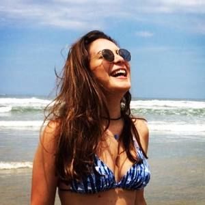 Meet your Posher, Larissa